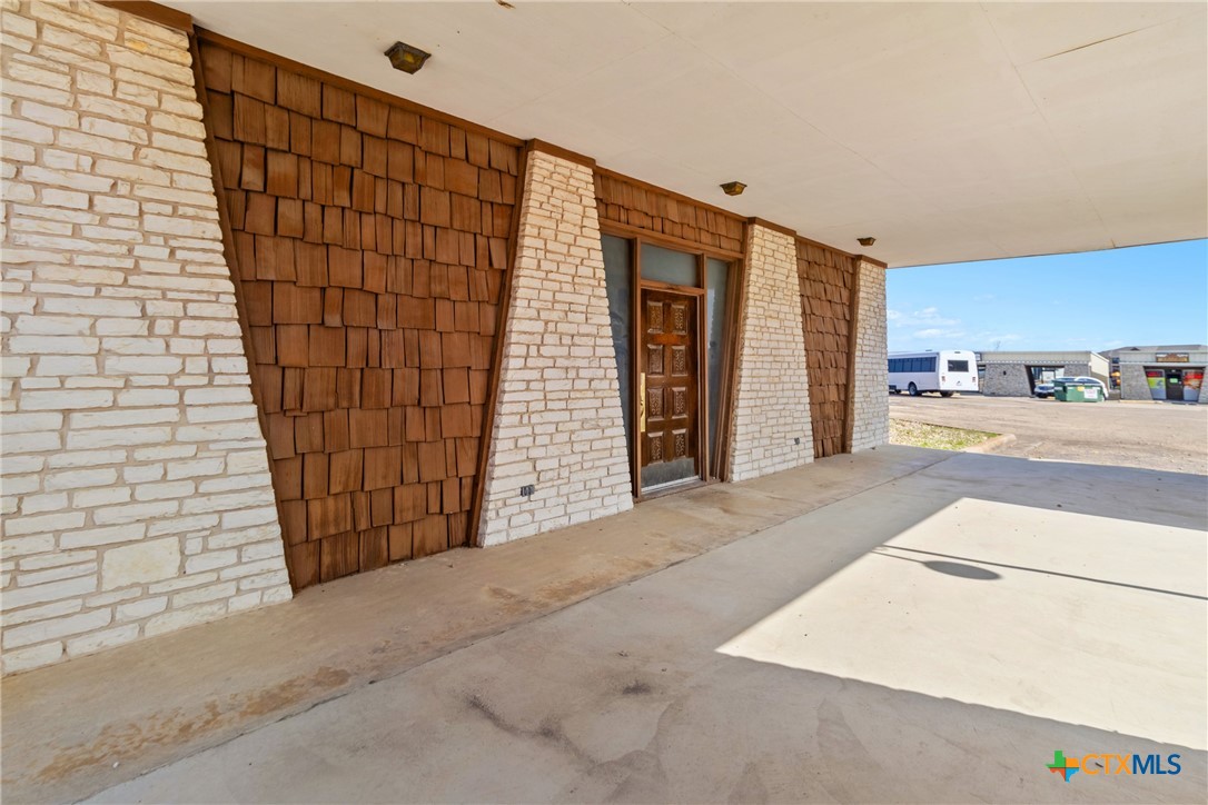 2900 Trimmier Road Property Photo 5
