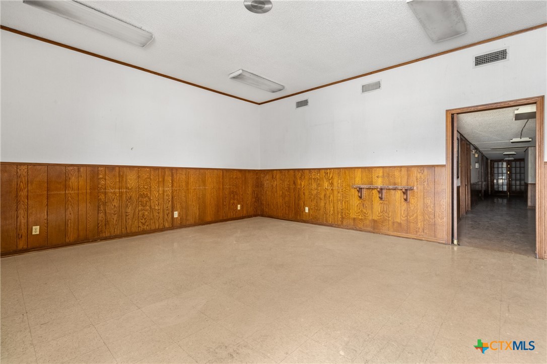 2900 Trimmier Road Property Photo 8