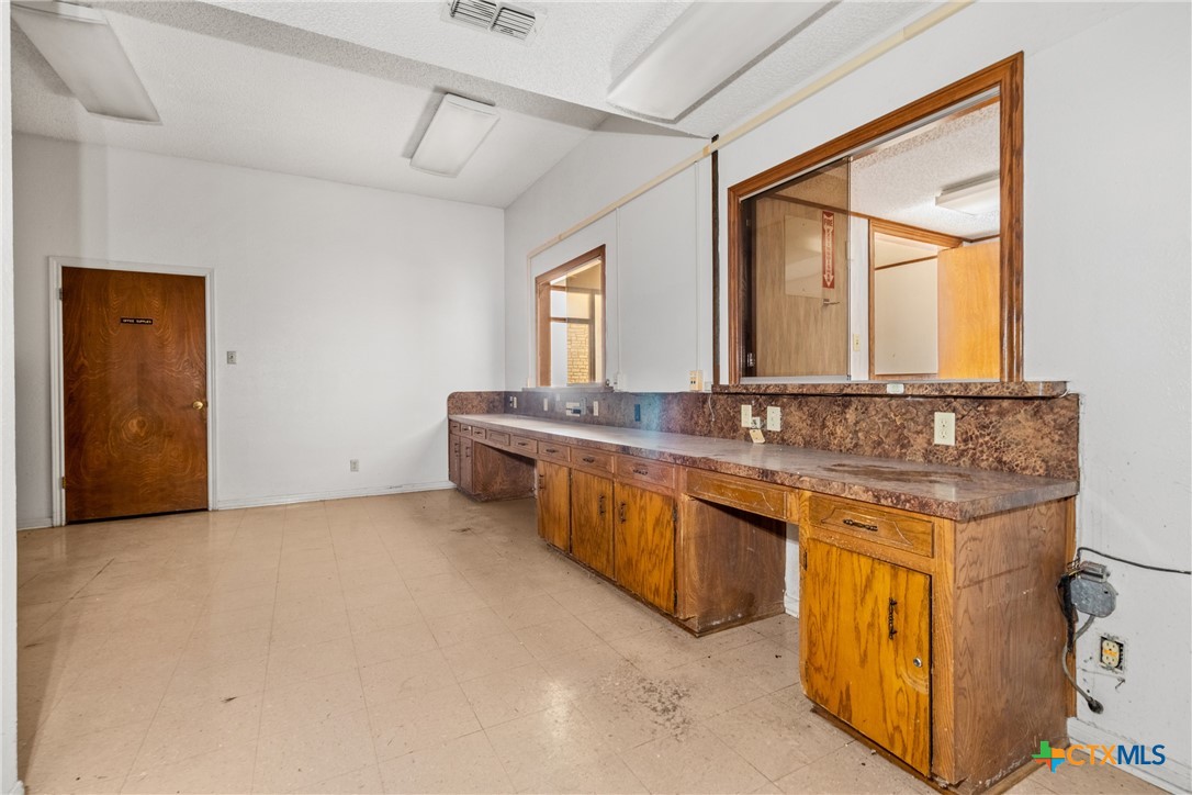 2900 Trimmier Road Property Photo 11