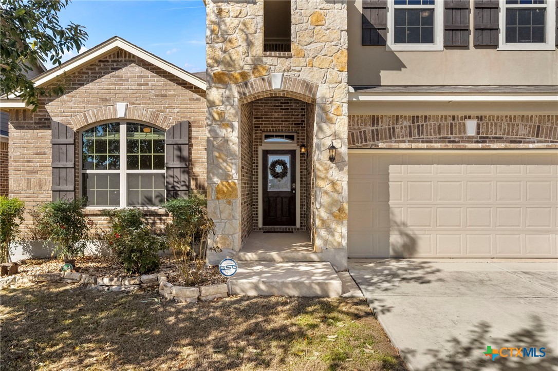1421 Shadow Rock Property Photo 4
