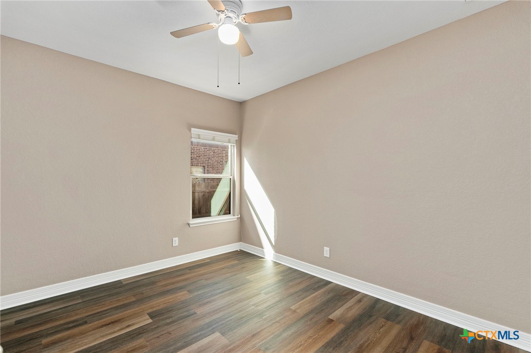 1421 Shadow Rock Property Photo 26