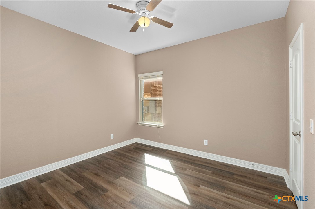 1421 Shadow Rock Property Photo 27