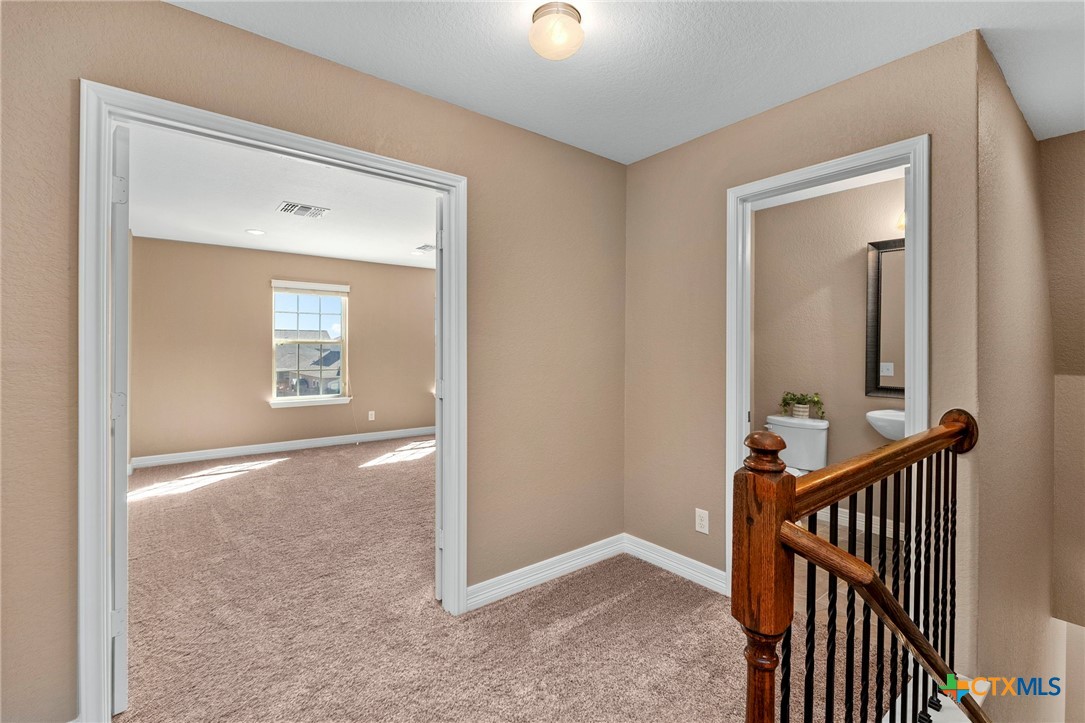 1421 Shadow Rock Property Photo 31