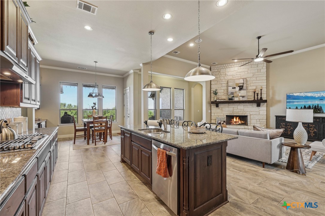 3009 Vista Heights Drive Property Photo 14