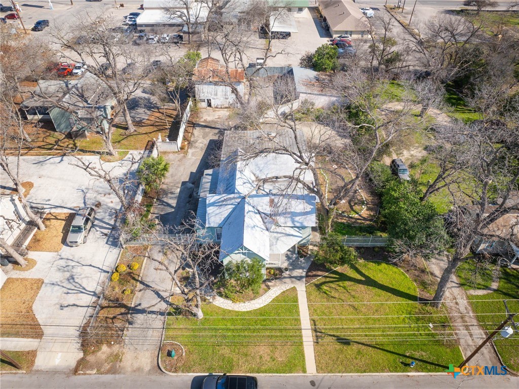 633 S Castell Avenue Property Photo 45