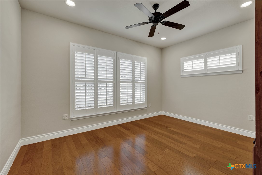 948 Hudson Lane Property Photo 26