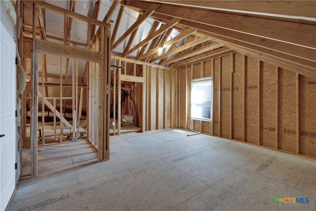 948 Hudson Lane Property Photo 33