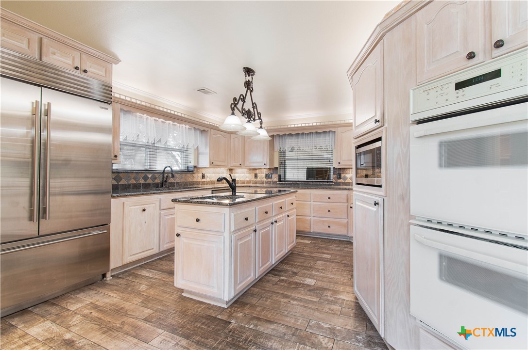 9821 Fm 439 Property Photo 6