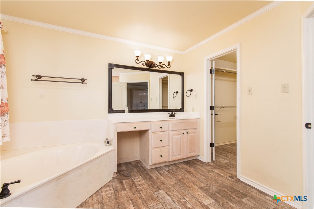 9821 Fm 439 Property Photo 17