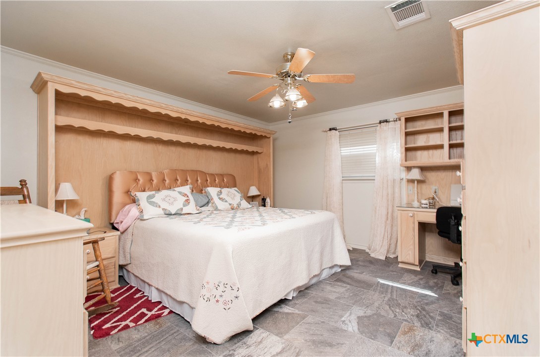 9821 Fm 439 Property Photo 31