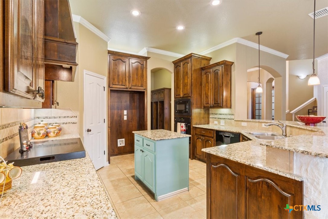 1803 Tejon Court Property Photo 15
