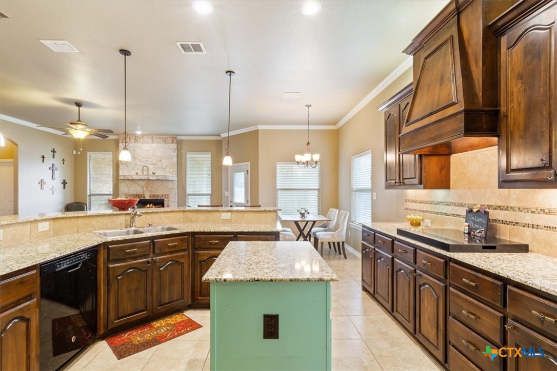 1803 Tejon Court Property Photo 18