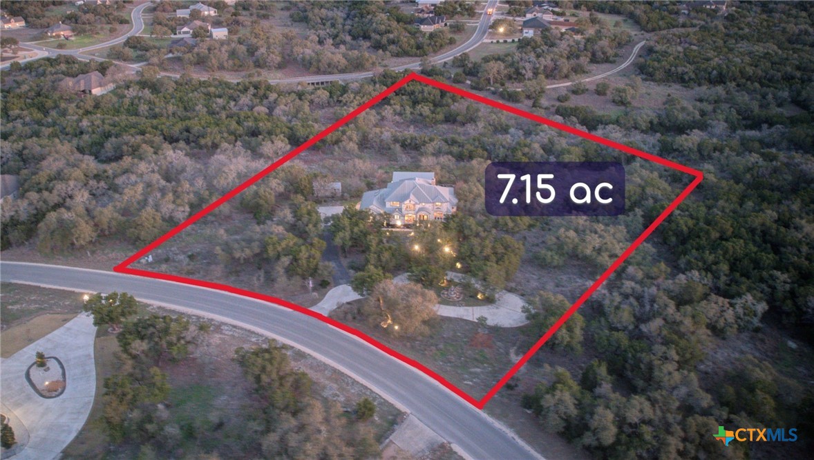 359 Cambridge Drive Property Photo 5