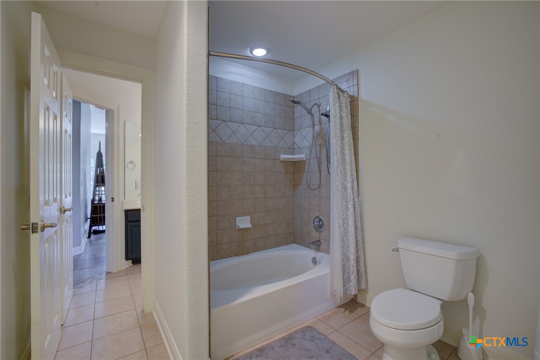 359 Cambridge Drive Property Photo 37