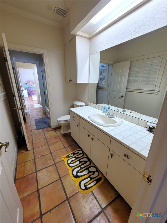 6001 Country Club Drive A Property Photo 25