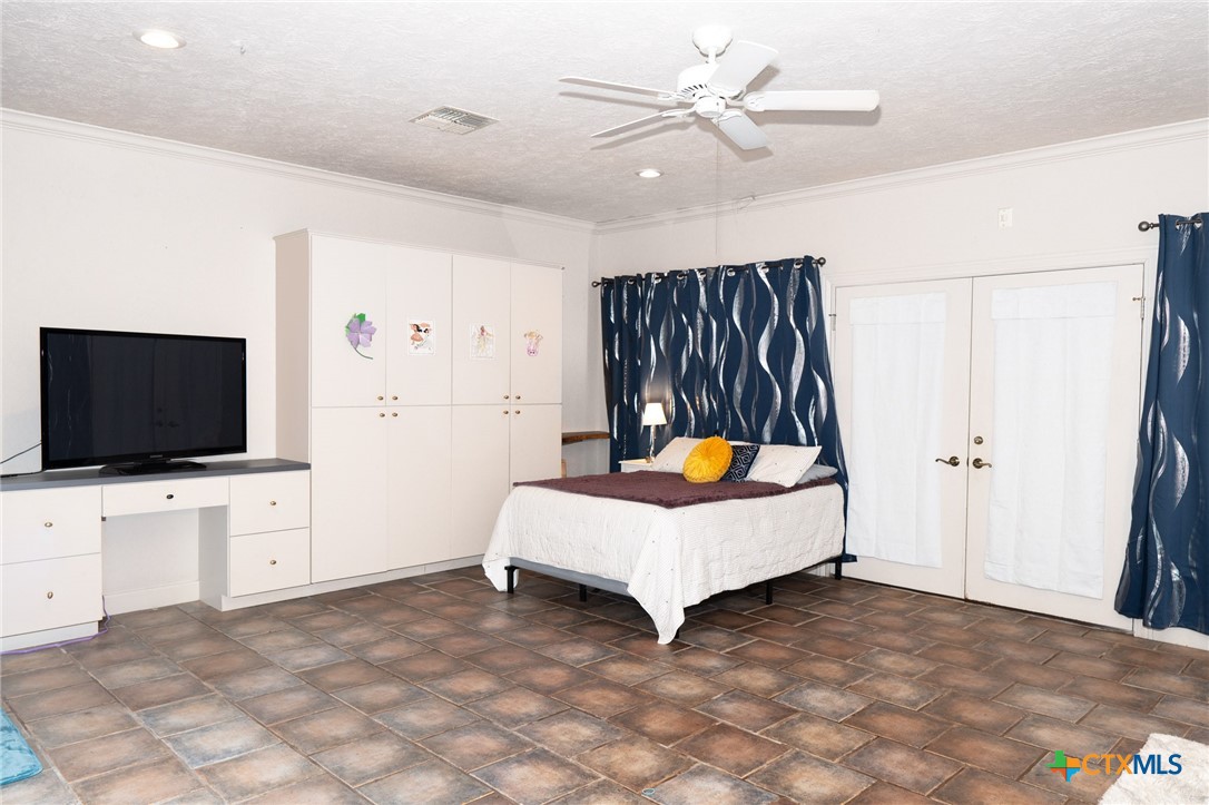 6001 Country Club Drive A Property Photo 29