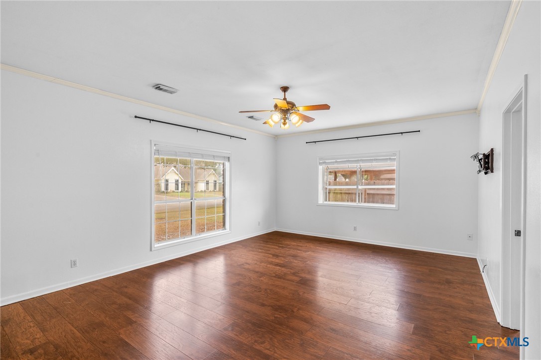 207 Champions Row Property Photo 16