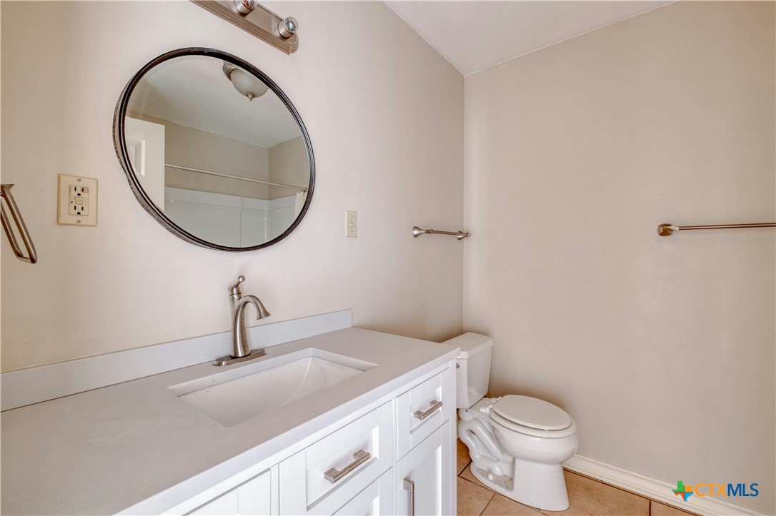 103 Robin Lane Property Photo 28