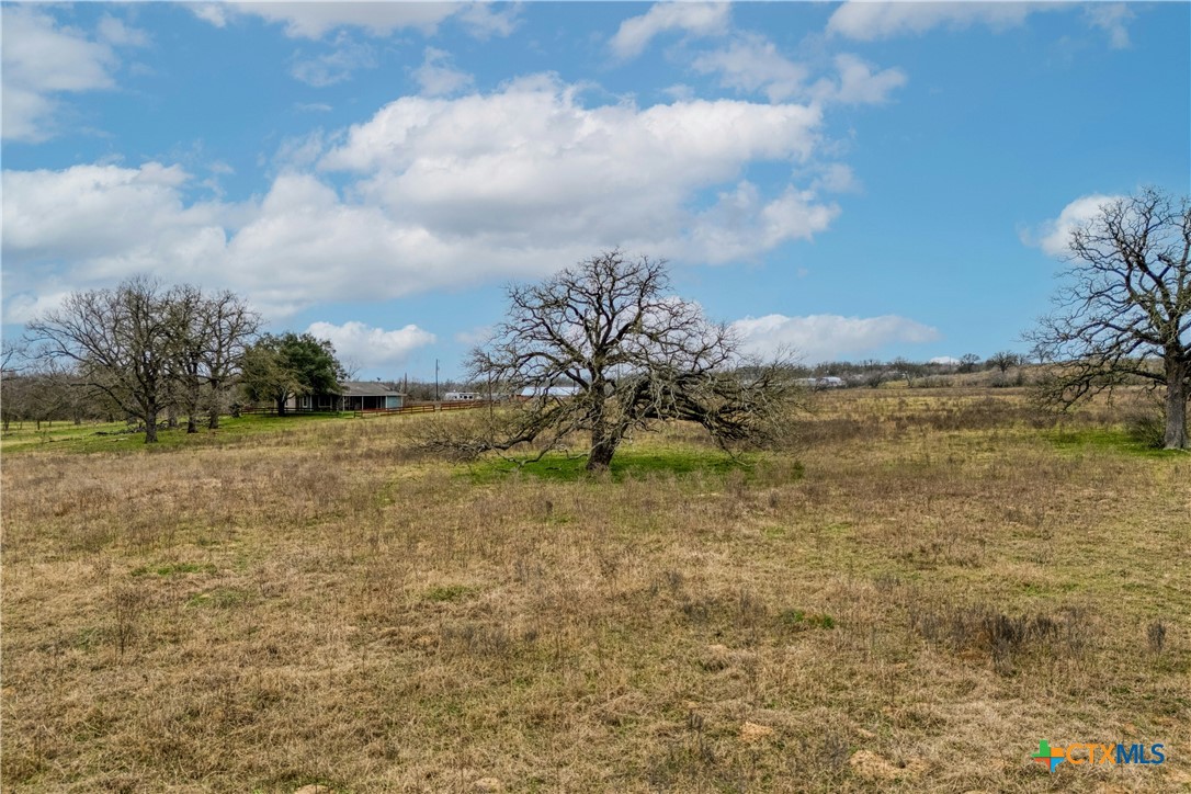 103 Robin Lane Property Photo 32
