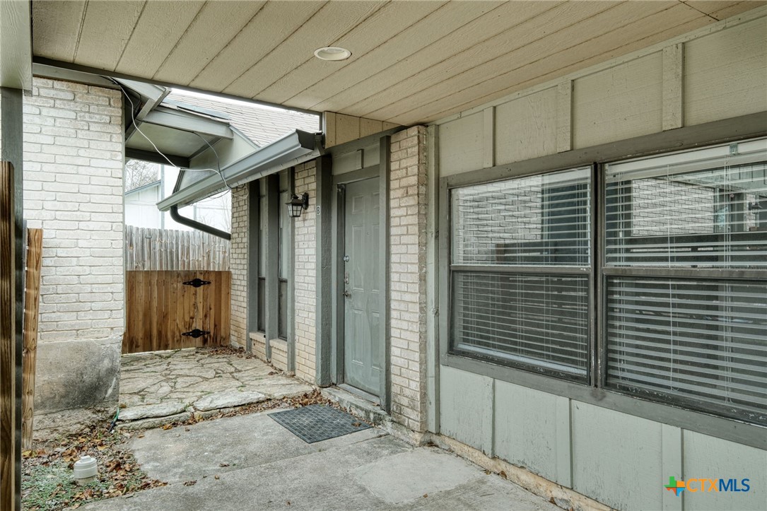 6407 Auburn Drive Property Photo 2