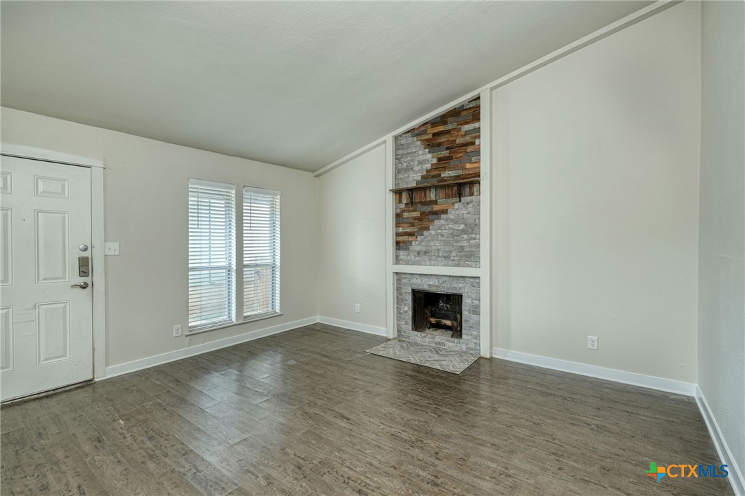 6407 Auburn Drive Property Photo 3