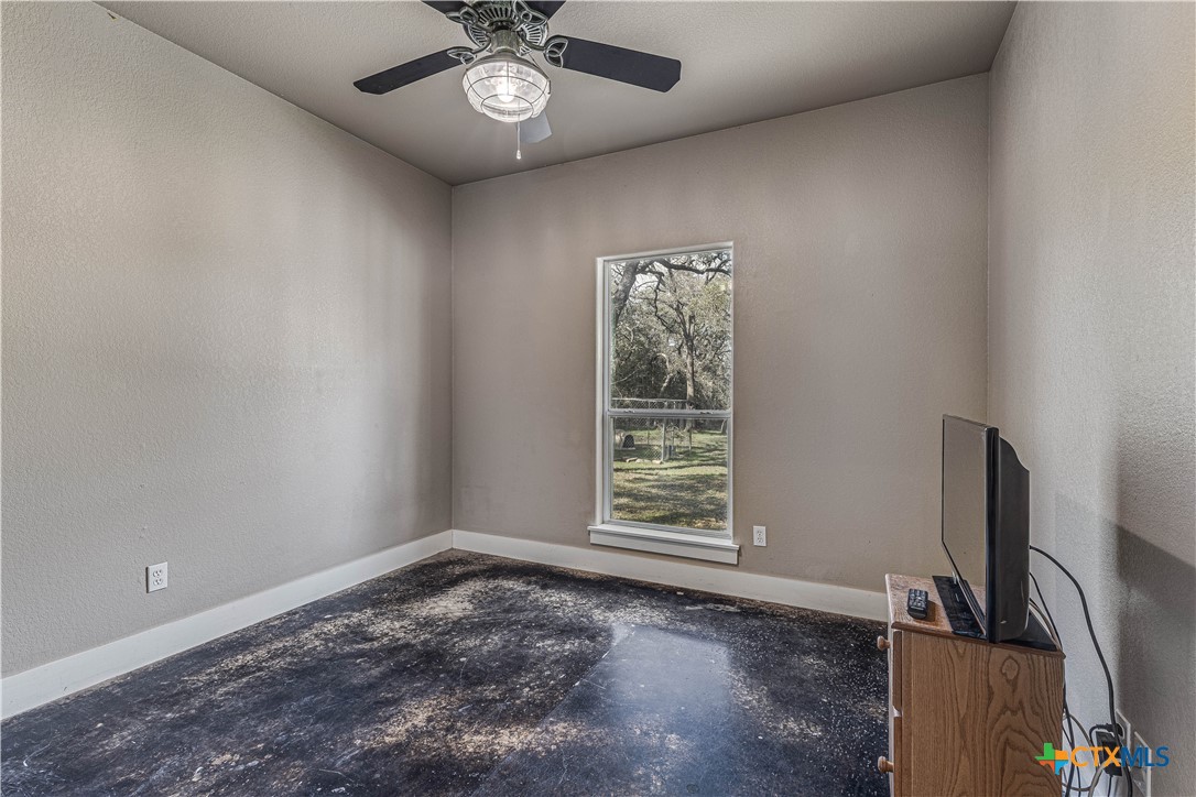 6220 Wegner Road Property Photo 11