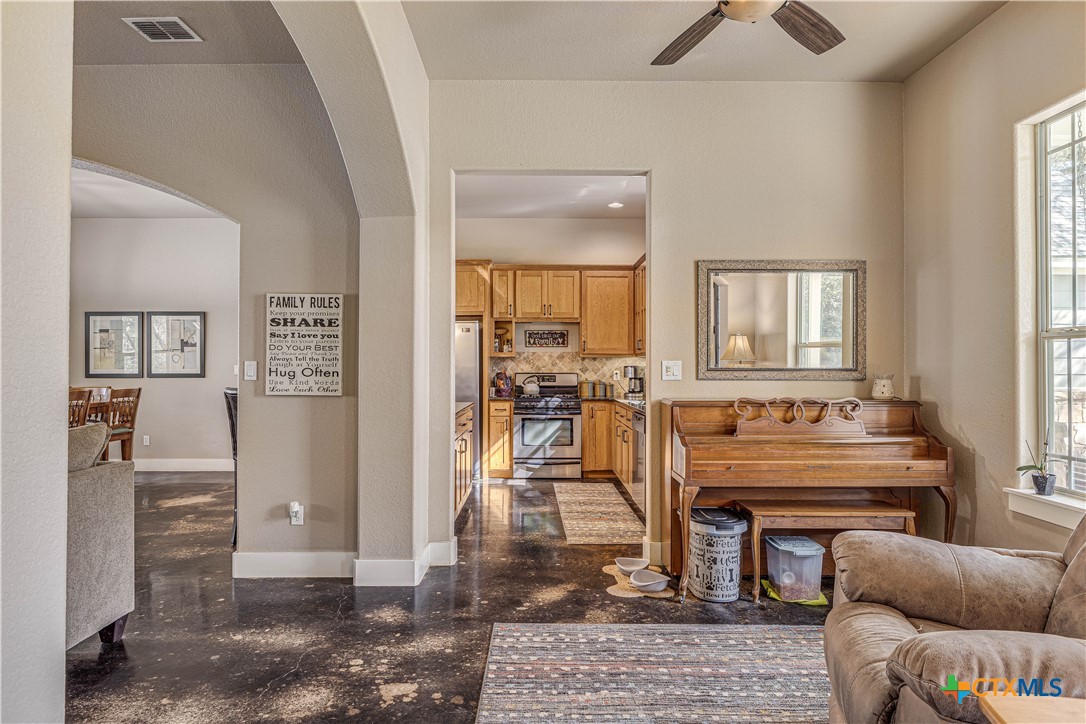 6220 Wegner Road Property Photo 15