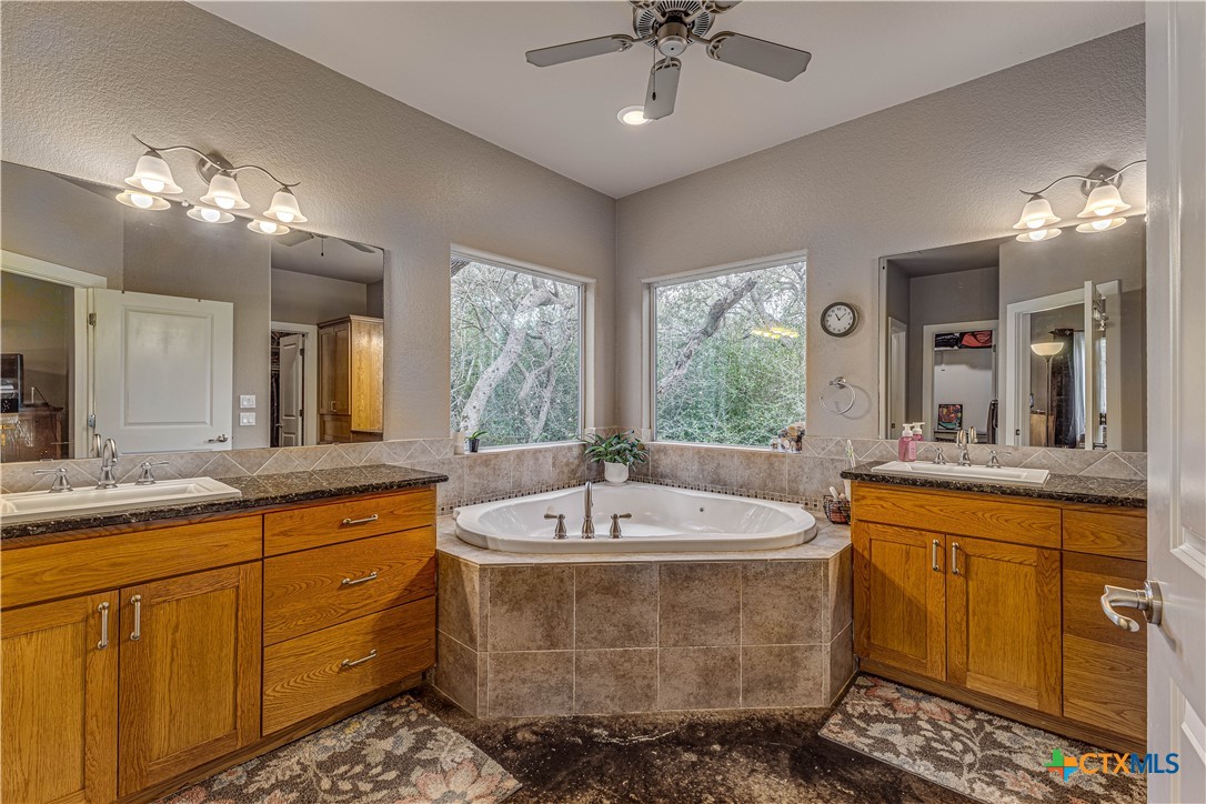 6220 Wegner Road Property Photo 20