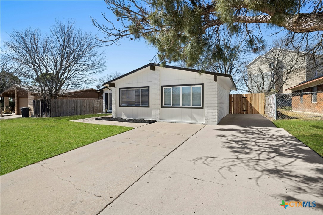 2301 Malakoff Street Property Photo 3