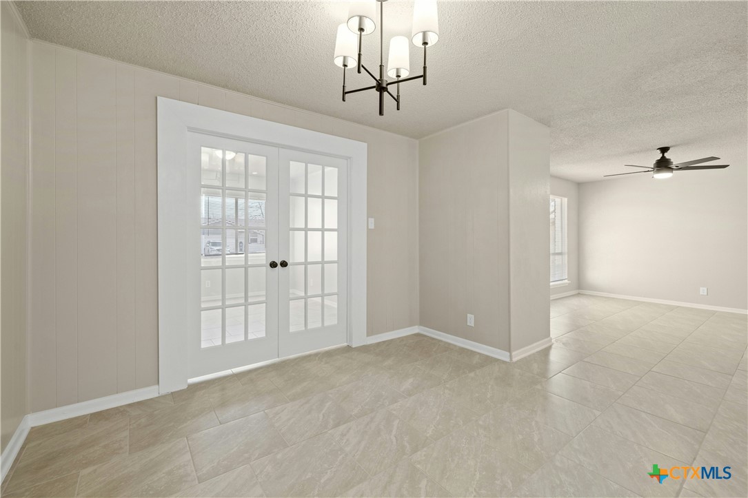 2301 Malakoff Street Property Photo 9