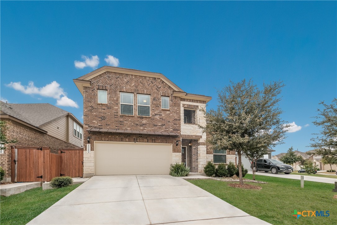 12154 Casparis Property Photo 3