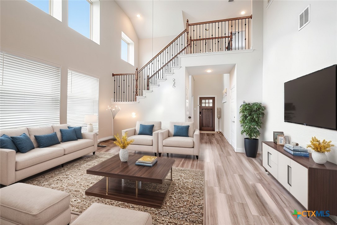12154 Casparis Property Photo 10