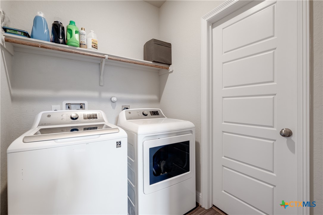 12154 Casparis Property Photo 27