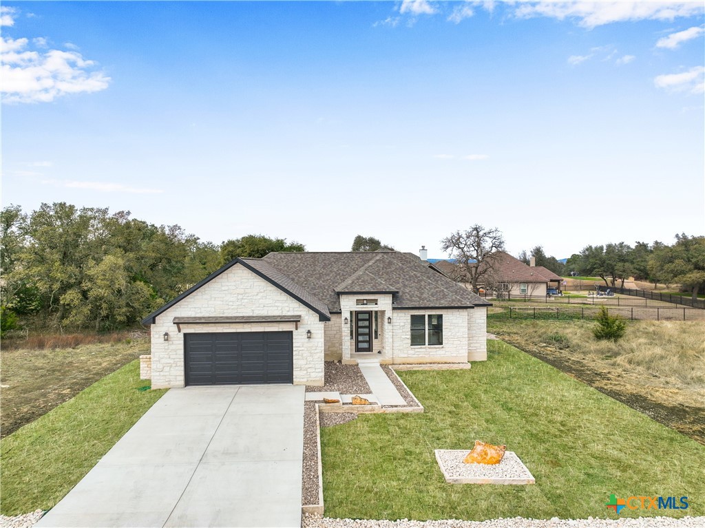 805 John Price Property Photo 3