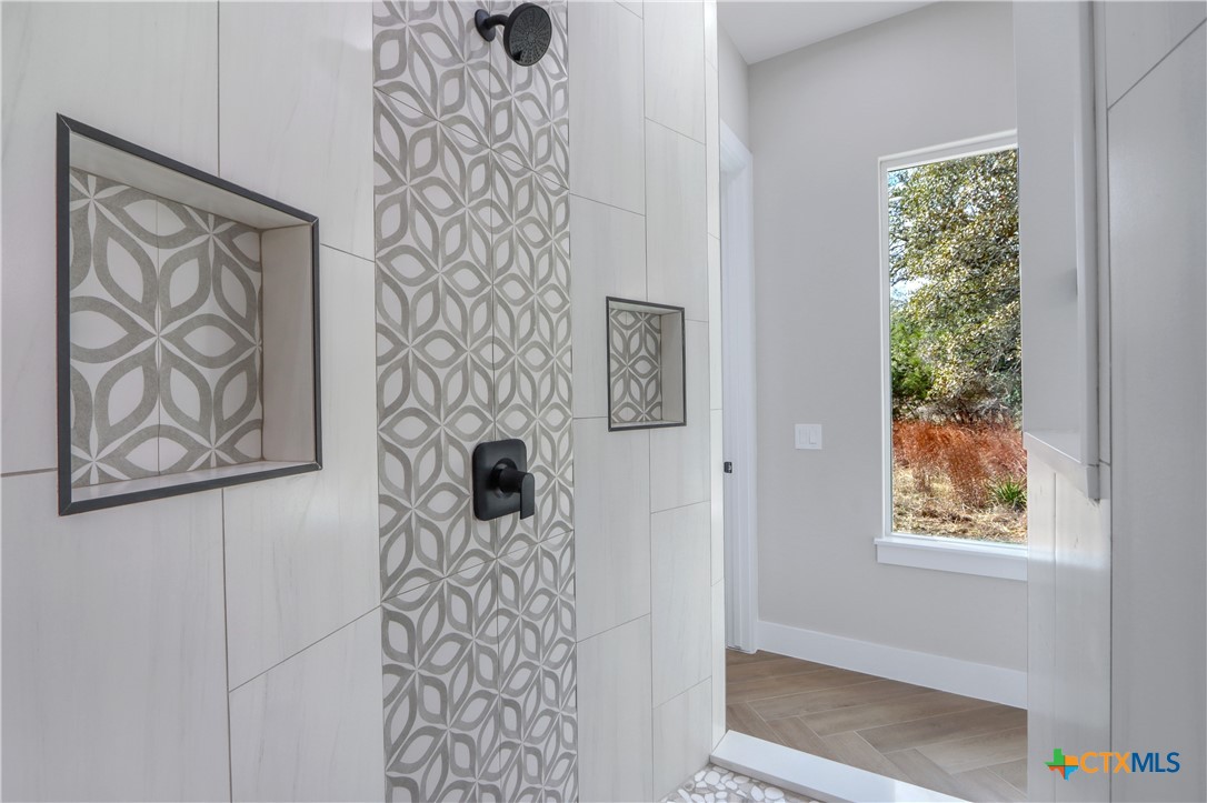 805 John Price Property Photo 31