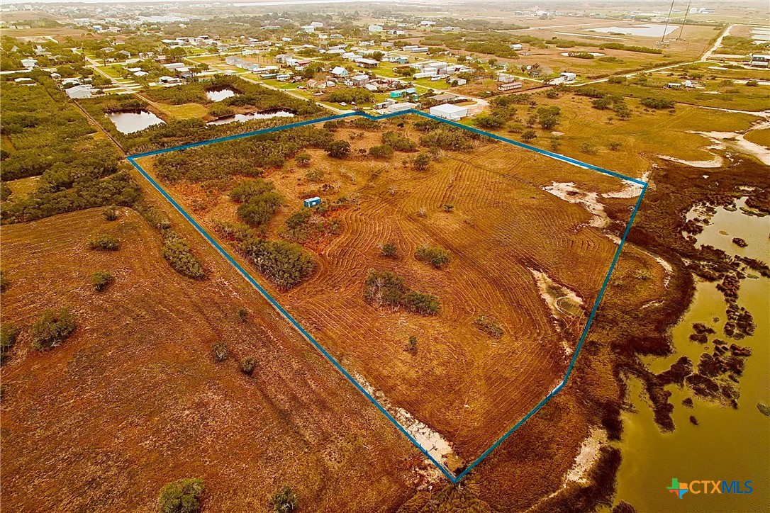 Tbb Blue Avenue Property Photo 5