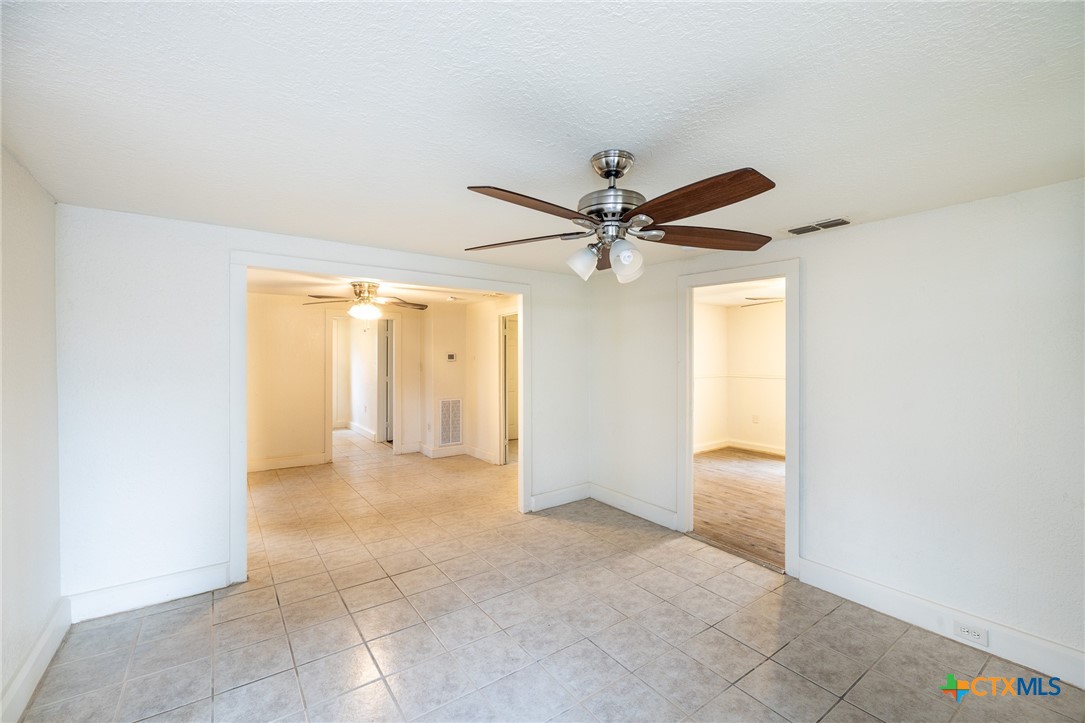 623 Hopkins Street Property Photo 2
