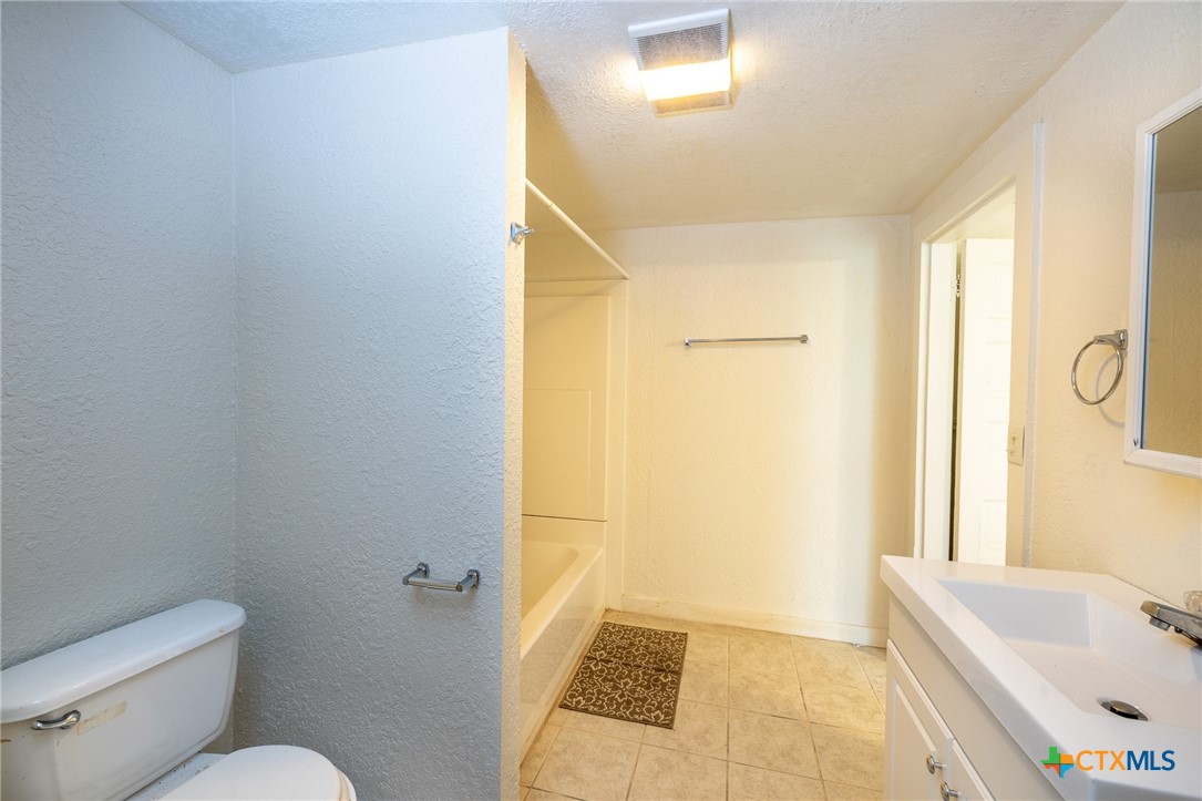 623 Hopkins Street Property Photo 10