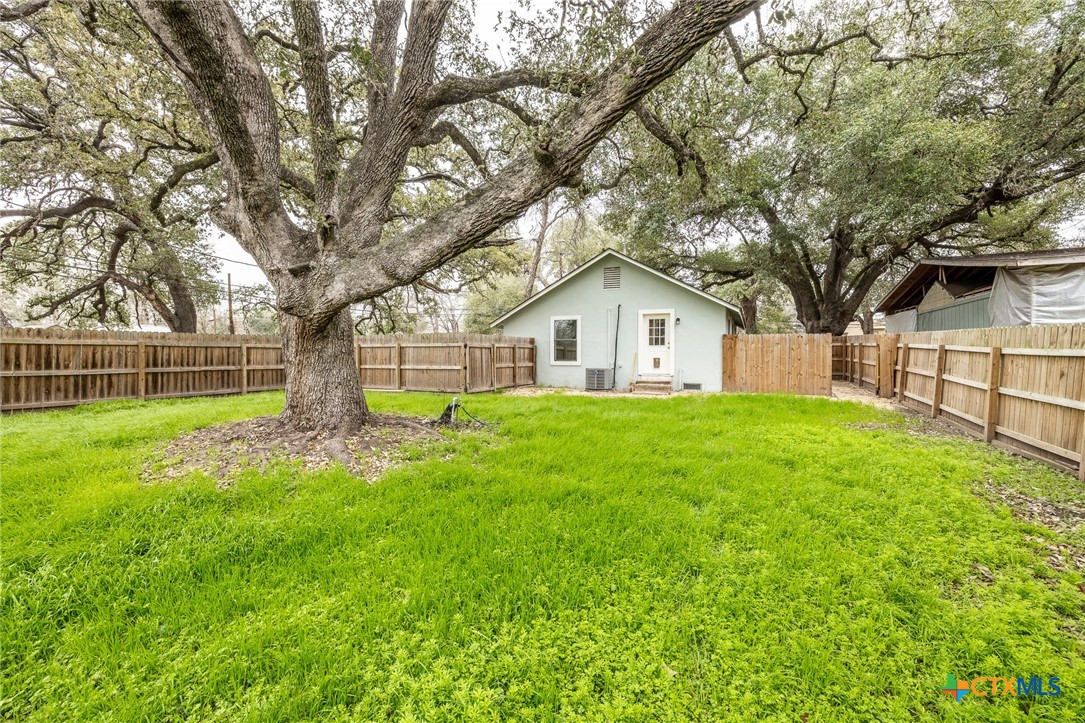 623 Hopkins Street Property Photo 12