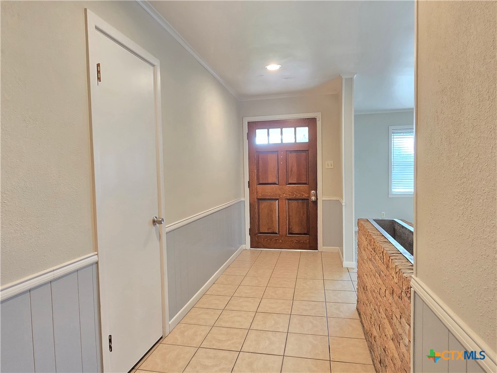 113 Apache Drive Property Photo 6