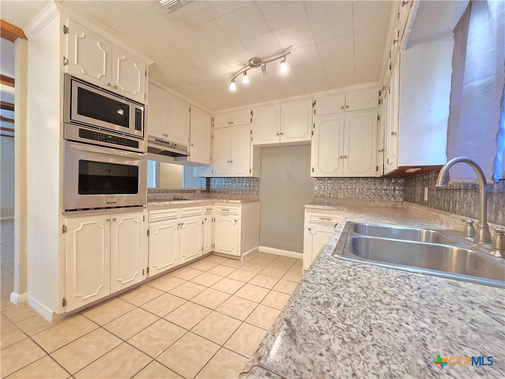 113 Apache Drive Property Photo 14