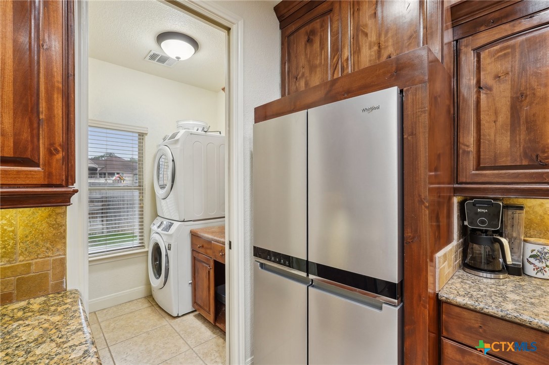2622 Fairwood Drive Property Photo 21