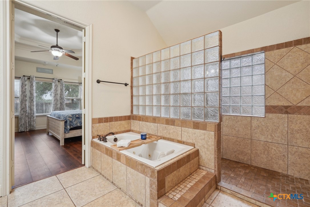 2622 Fairwood Drive Property Photo 30