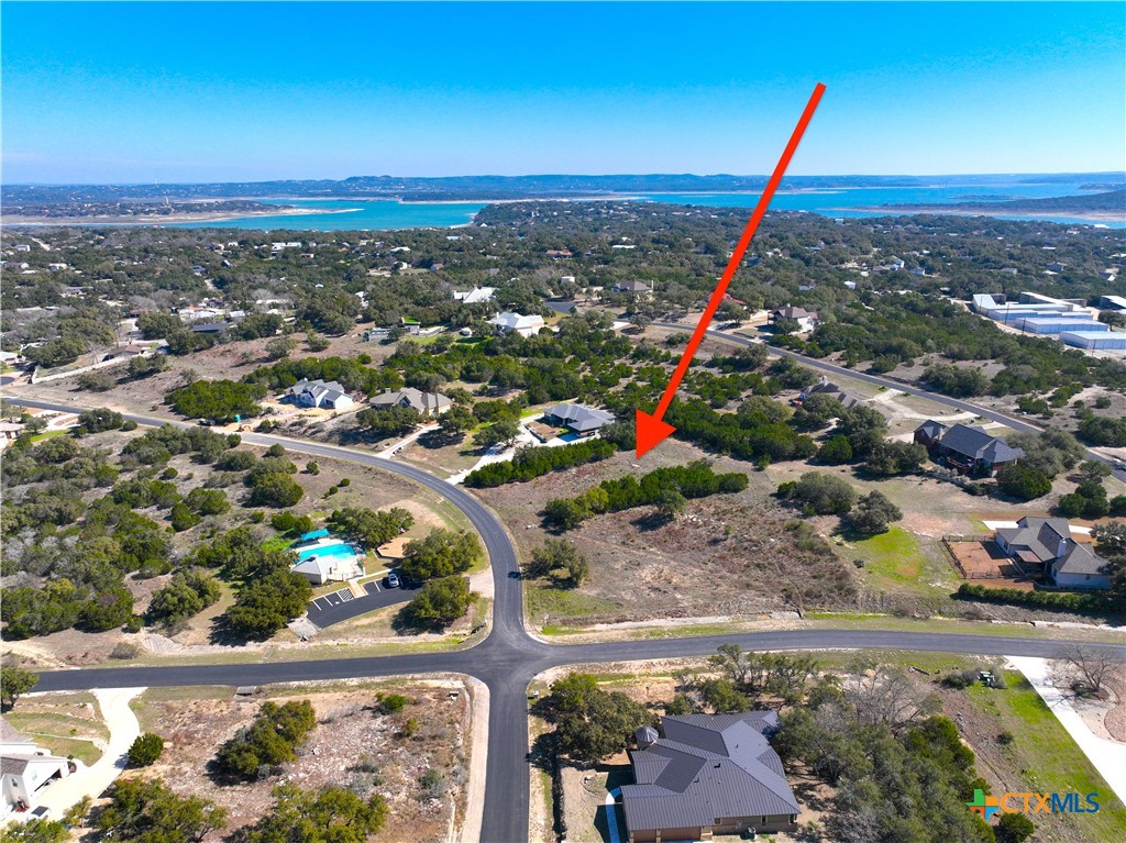 344 Scarlet Court Property Photo 6