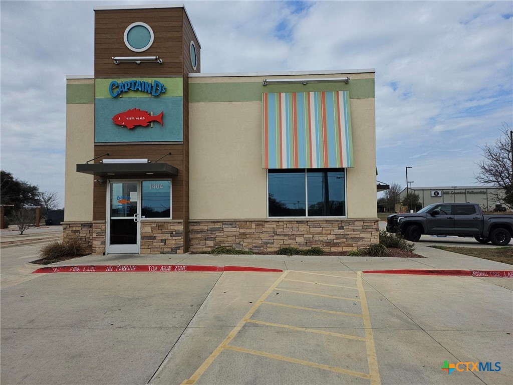 1404 S Water Street Property Photo