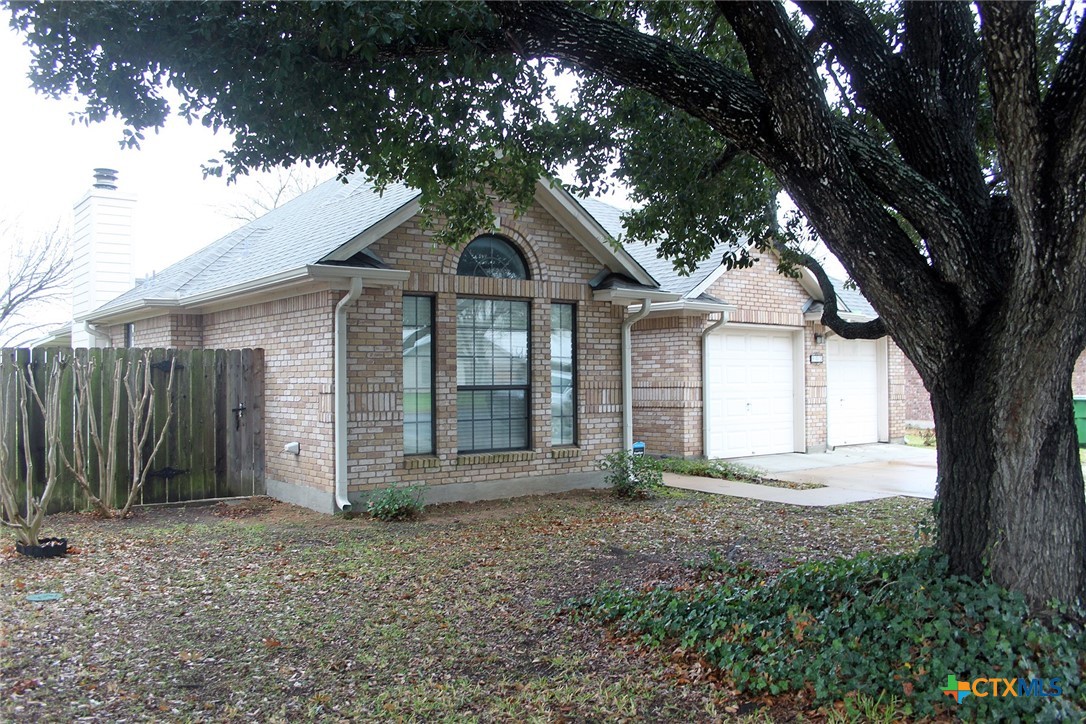 903 San Jacinto Street Property Photo