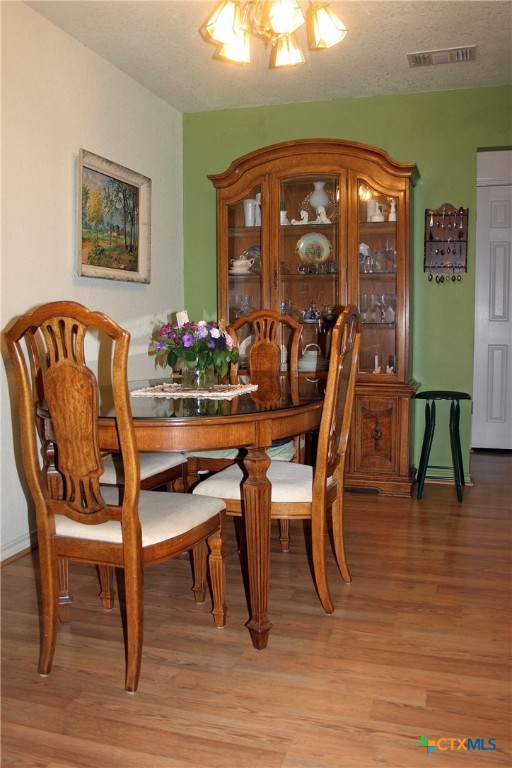 903 San Jacinto Street Property Photo 7