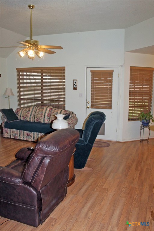 903 San Jacinto Street Property Photo 24