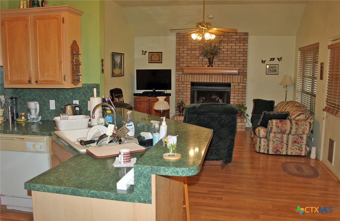 903 San Jacinto Street Property Photo 28