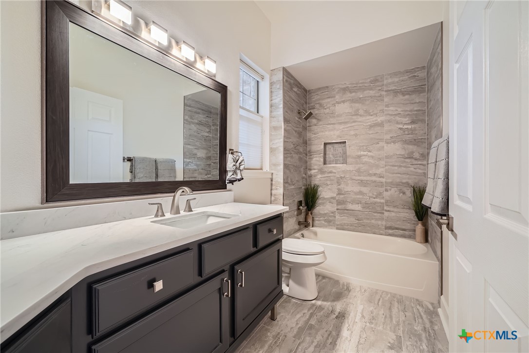 102 Blue Sky Court Property Photo 20